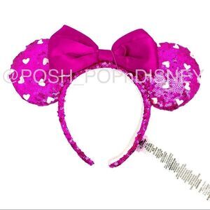 SWEAT hearts 💕 pink sequins white embroidered hearts Disney parks Minnie ears